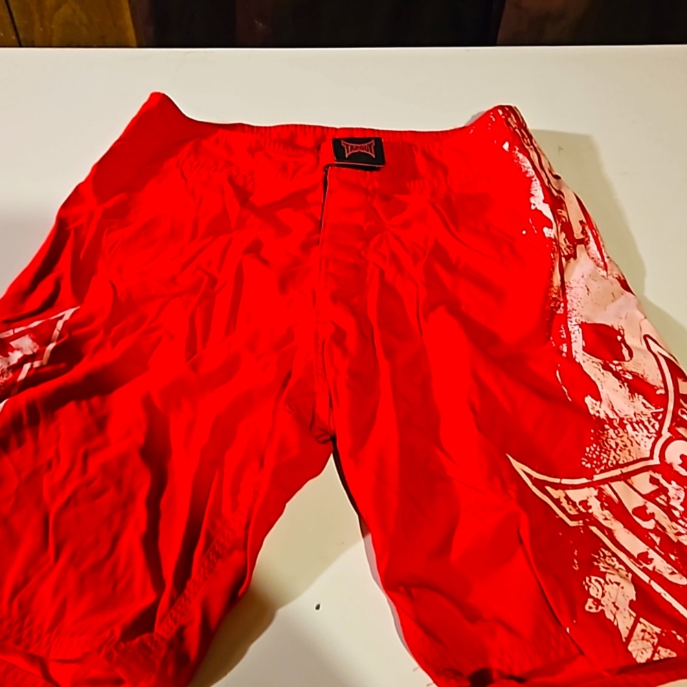 Tapout Shorts Small